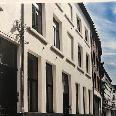 Hippe Studio In Historisch Gebouw In Oude Centrum Antwerpen Ngoại thất bức ảnh