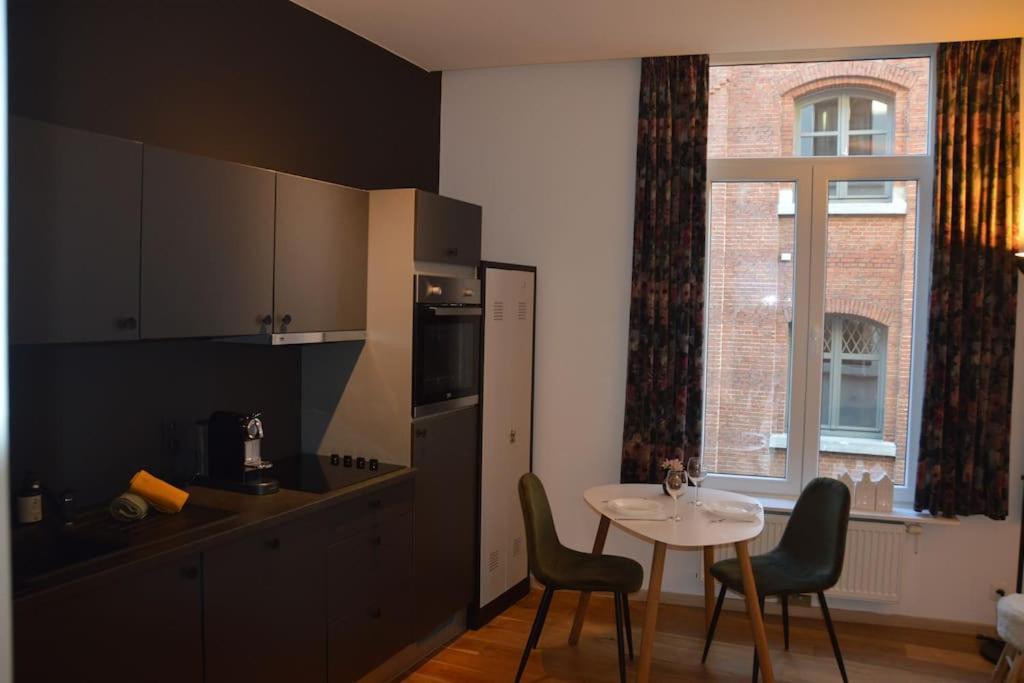 Hippe Studio In Historisch Gebouw In Oude Centrum Antwerpen Ngoại thất bức ảnh