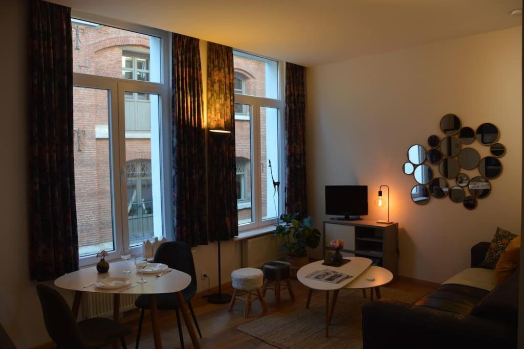 Hippe Studio In Historisch Gebouw In Oude Centrum Antwerpen Ngoại thất bức ảnh